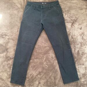 Classic Slim Chino Pants in Black 32 30